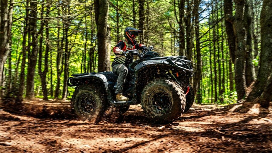 Can-Am Outlander 1000R: quad, który nie pyta o warunki – tylko jedzie dalej